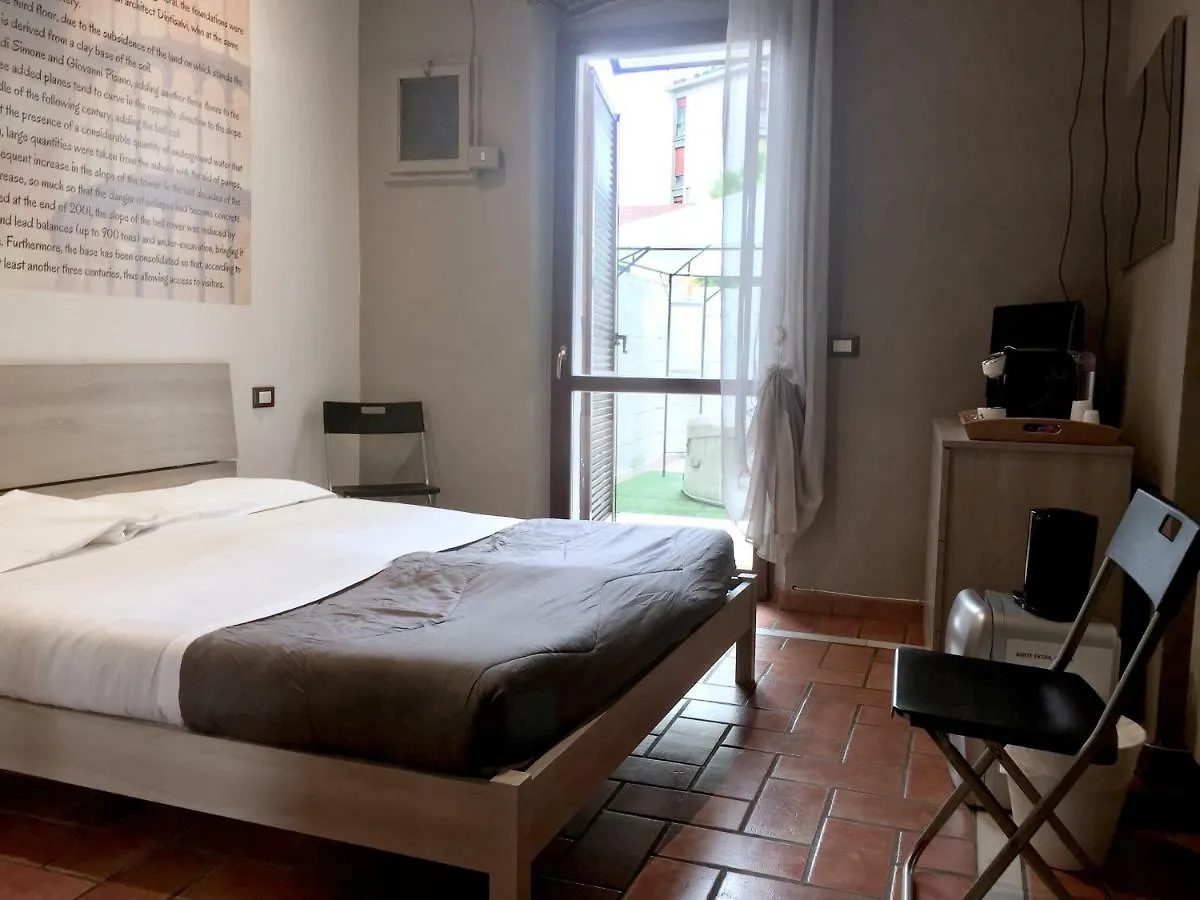 Bed and Breakfast 5 Keys Pisa Frühstückspension